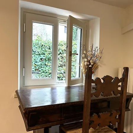 Torre Del Laghetto Apartment