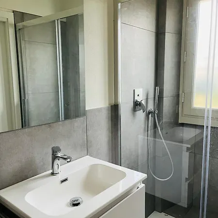 Torre Del Laghetto Apartment Castellaro (Lombardy)