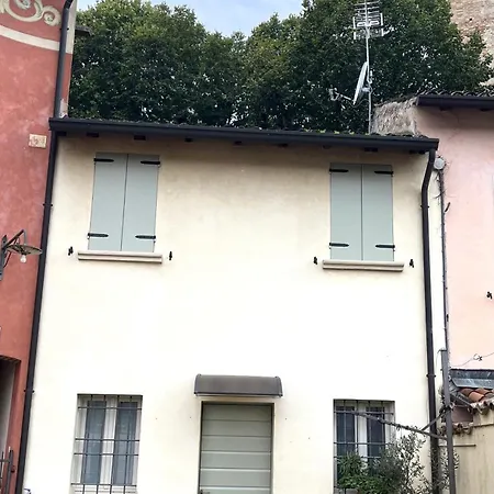 Torre Del Laghetto Apartment