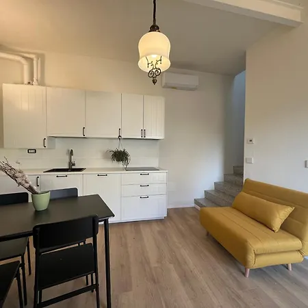 Torre Del Laghetto Apartment